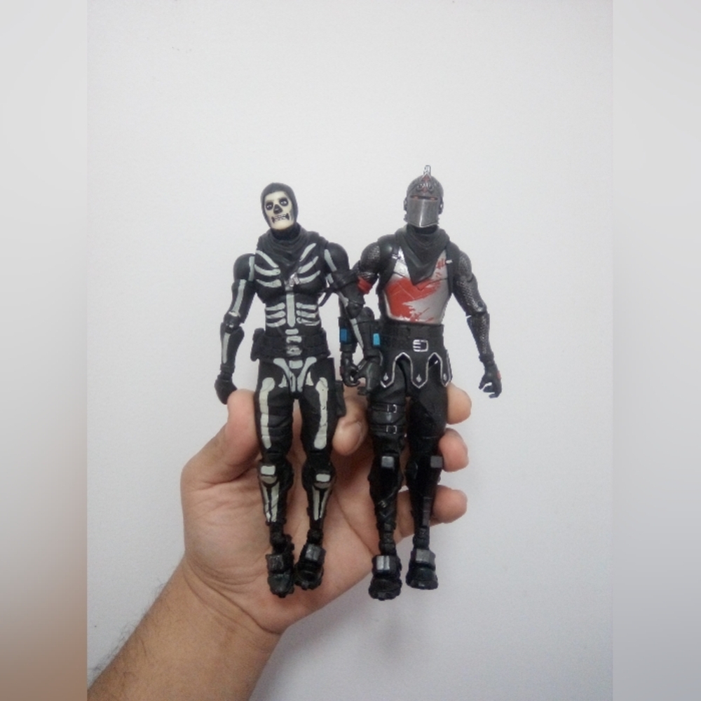 Fortnite Skull Trooper & Black Knight 7" Action Figures